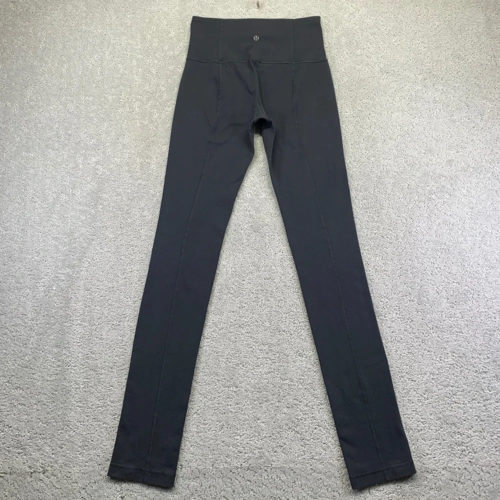 Lululemon Leggings Size 2??? Black/Grey Faded Yoga Pants‎ - Picture 4 of 13